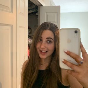 Meet your Posher, Hannah